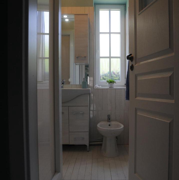 Photo of Bathroom in Roszke