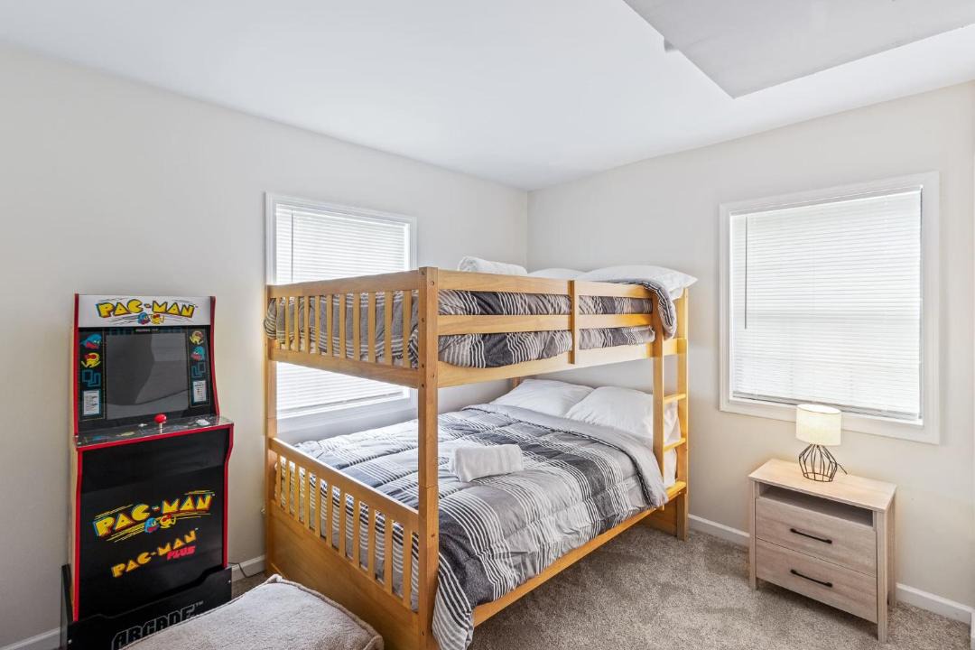 Photo of Bedroom in Utica