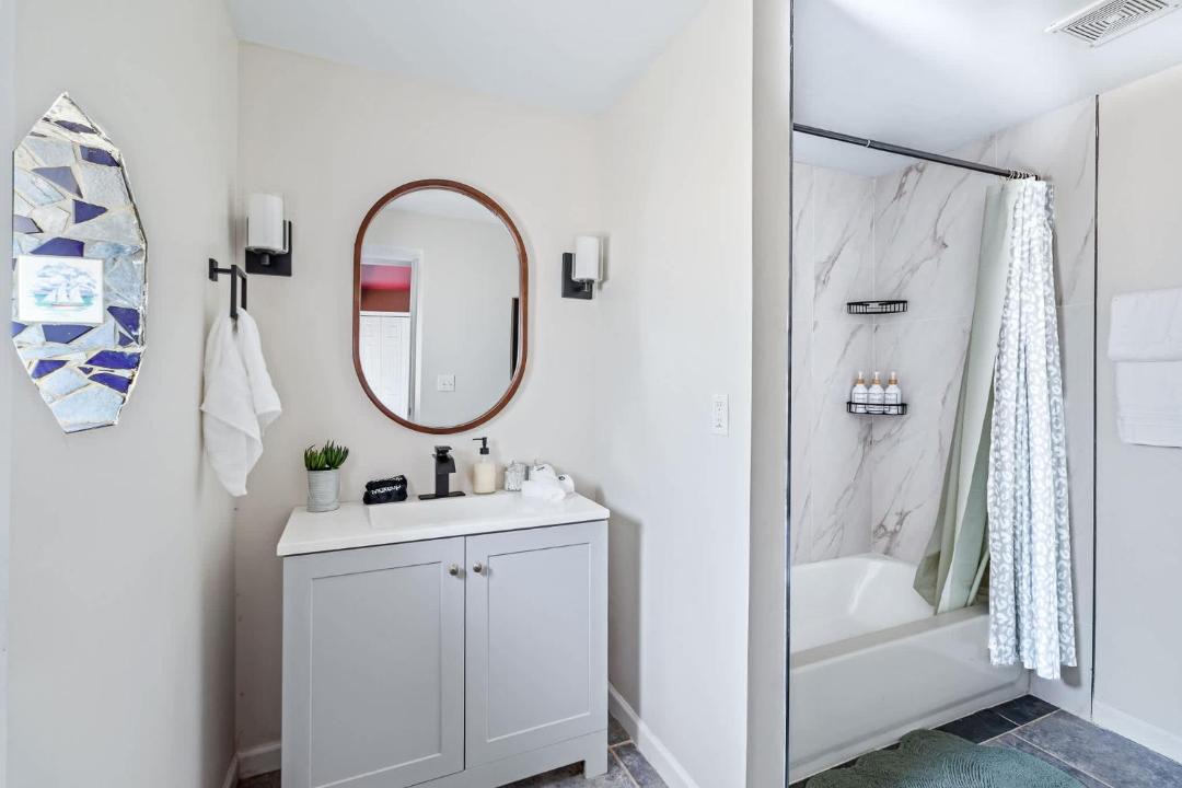 Photo of Bathroom in Utica