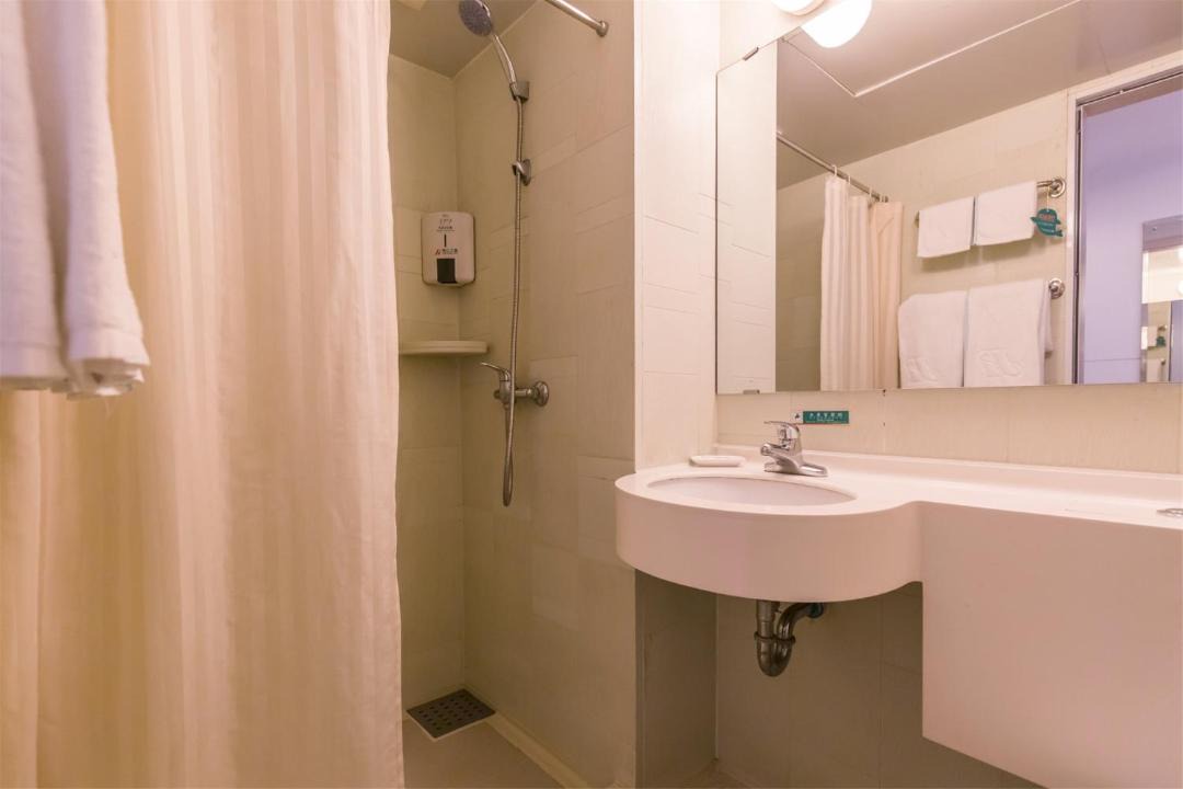 Photo of Bathroom in Luohu