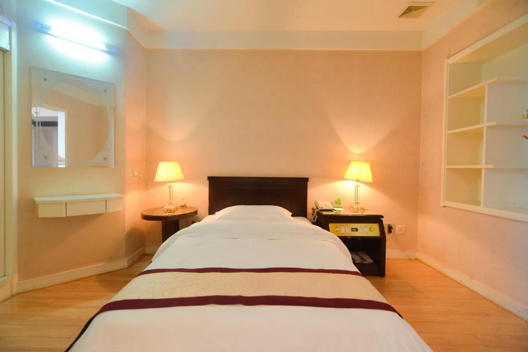 Photo of Bedroom in Haigang