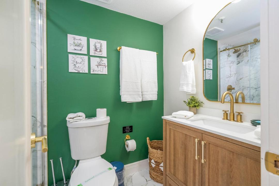 Photo of Bathroom in Florida Center