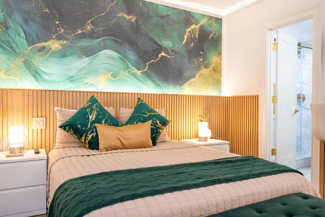 Photo of Bedroom in Florida Center