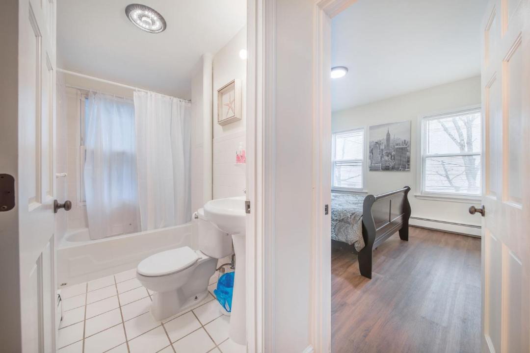 Photo of Bathroom in Roxbury