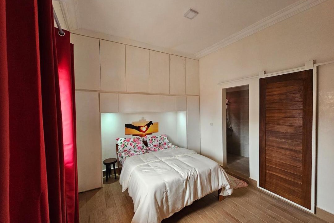 Photo of Bedroom in Pointe-Noire