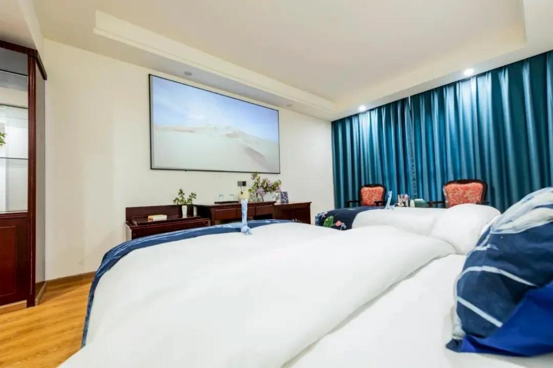 Photo of Bedroom in Deqen County