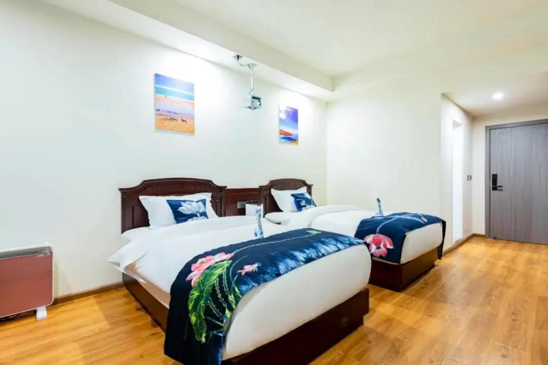 Photo of Bedroom in Deqen County