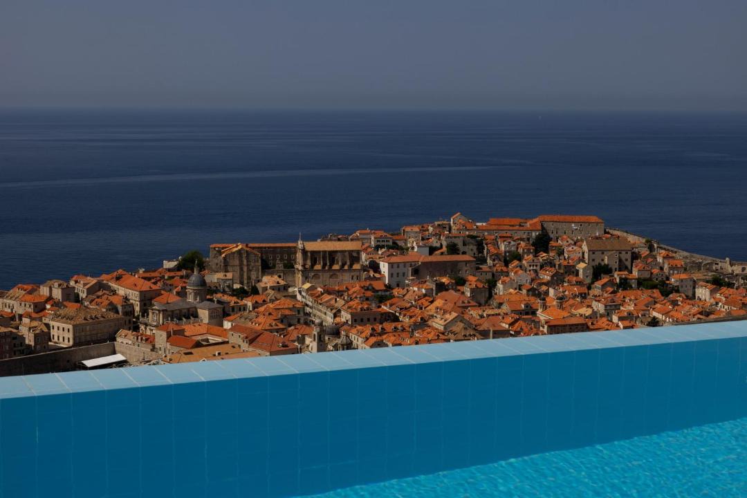 Photo of Others in Ploce