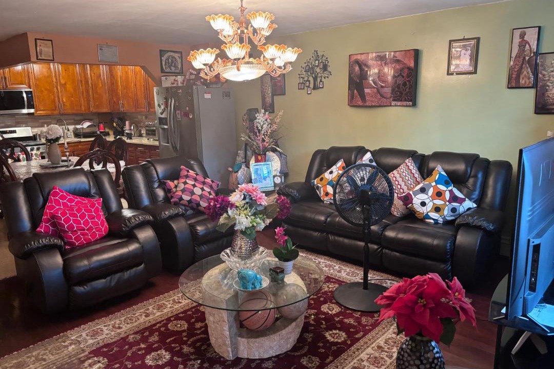 Photo of Livingroom in Queens