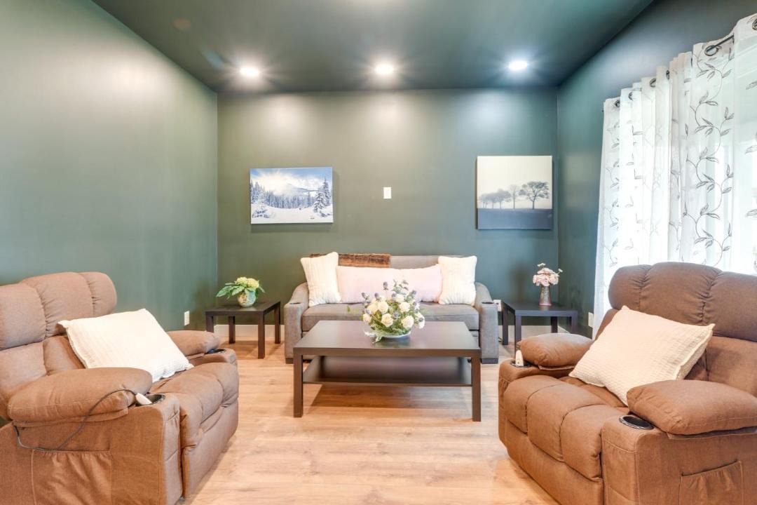 Photo of Livingroom in New Albany