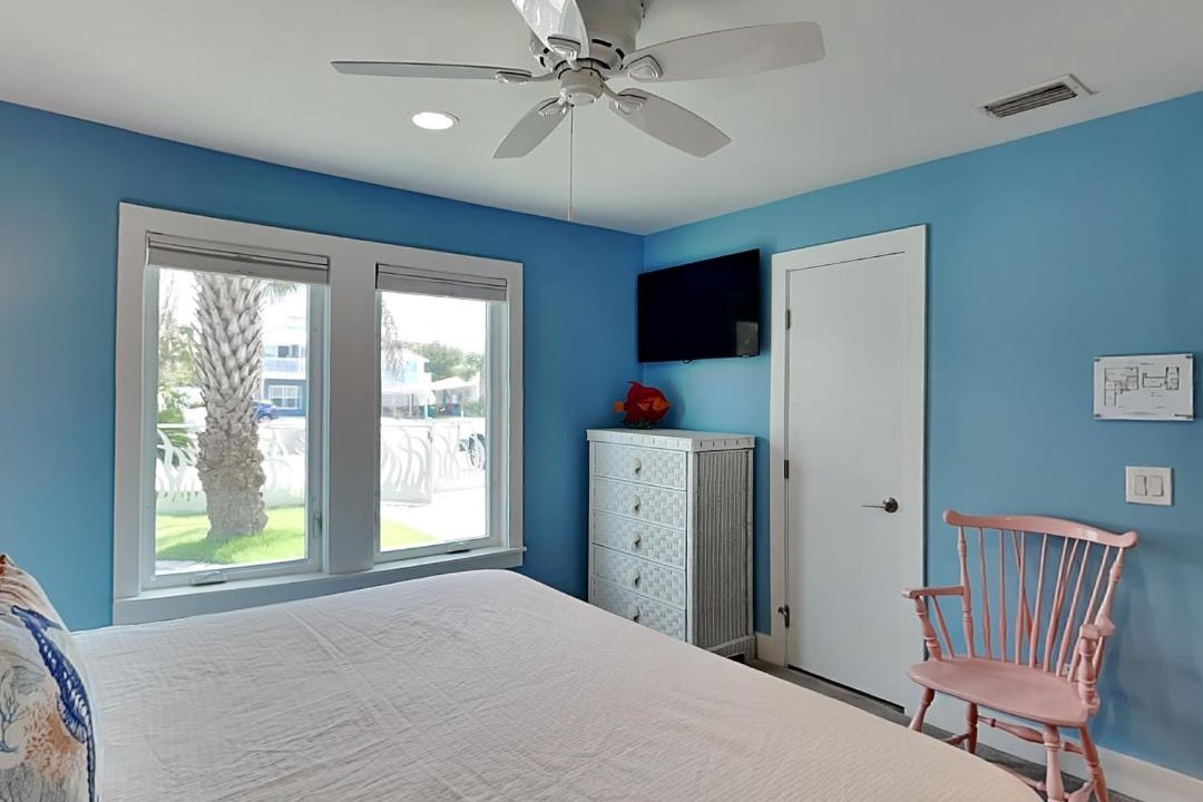 Photo of Bedroom in Miramar Beach