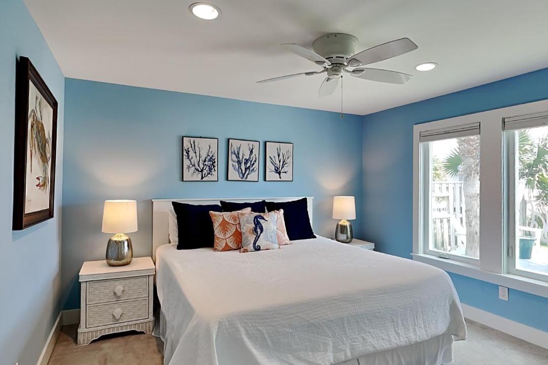Photo of Bedroom in Miramar Beach