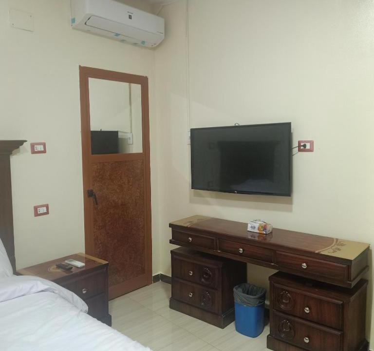 Photo of Bedroom in Kafrat al Jabal