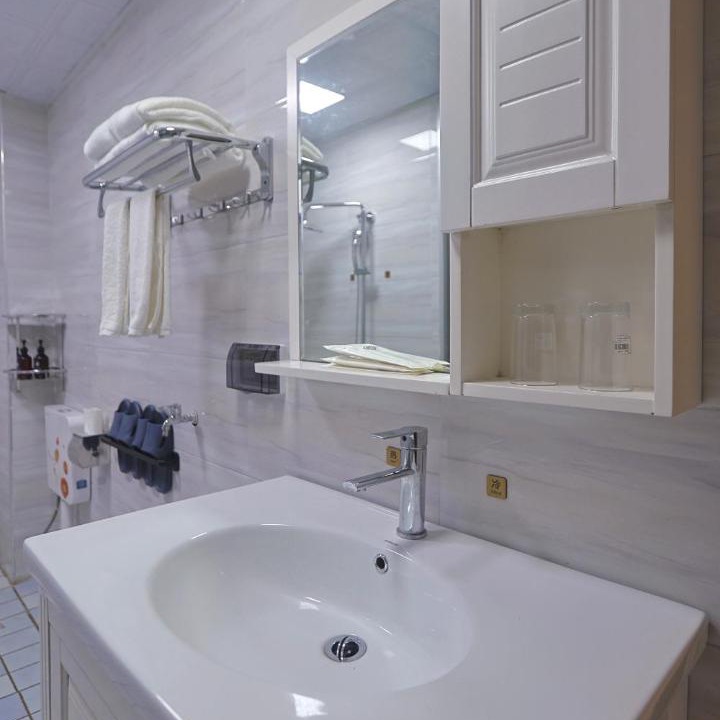 Photo of Bathroom in Fenghuang