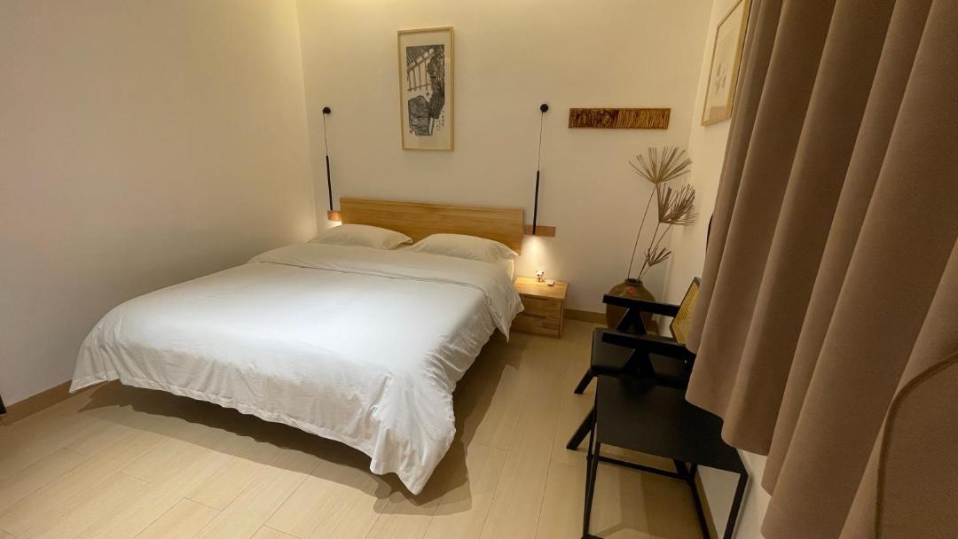 Photo of Bedroom in Fenghuang