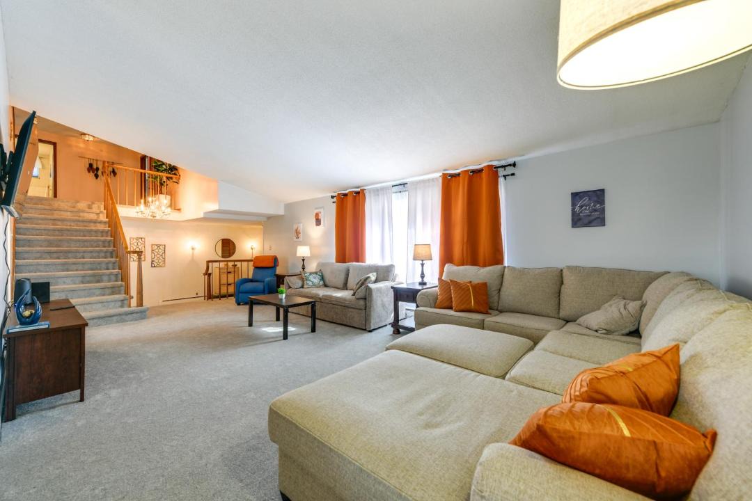 Photo of Livingroom in Amherst