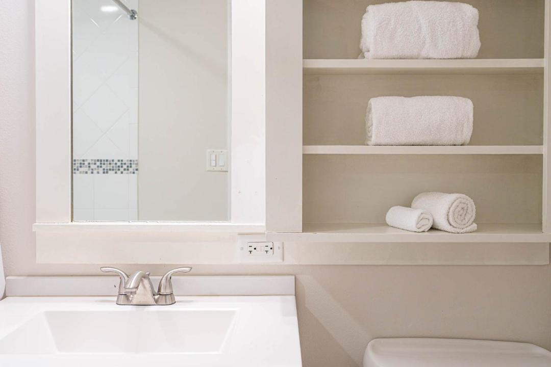 Photo of Bathroom in Baytowne Wharf