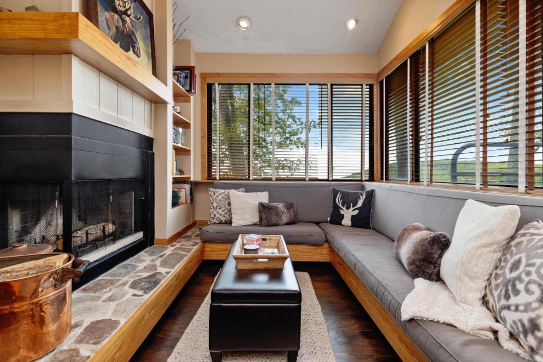 Photo of Livingroom in Wintergreen