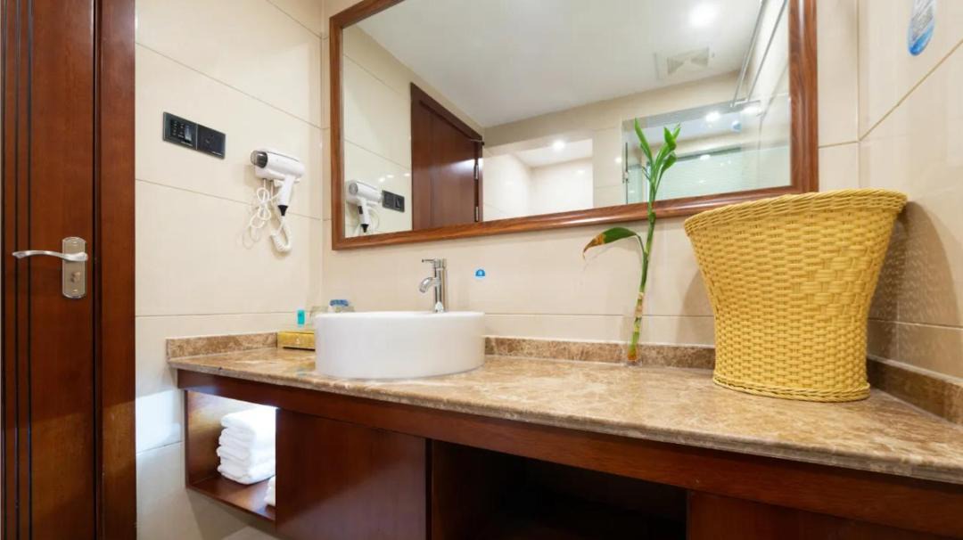 Photo of Bathroom in Yuanzhou
