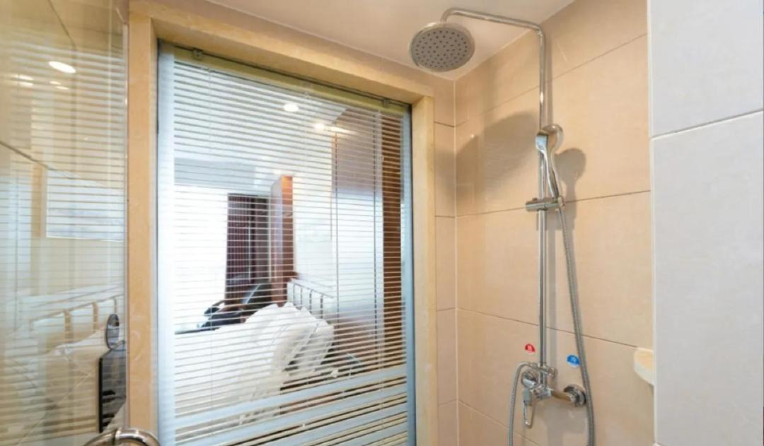 Photo of Bathroom in Yuanzhou