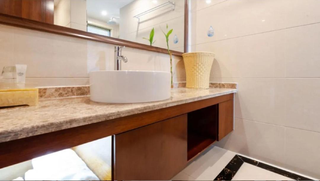 Photo of Bathroom in Yuanzhou