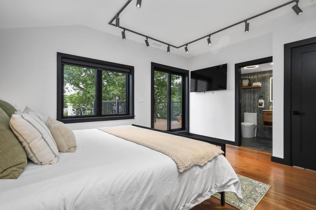 Photo of Bedroom in Somerville