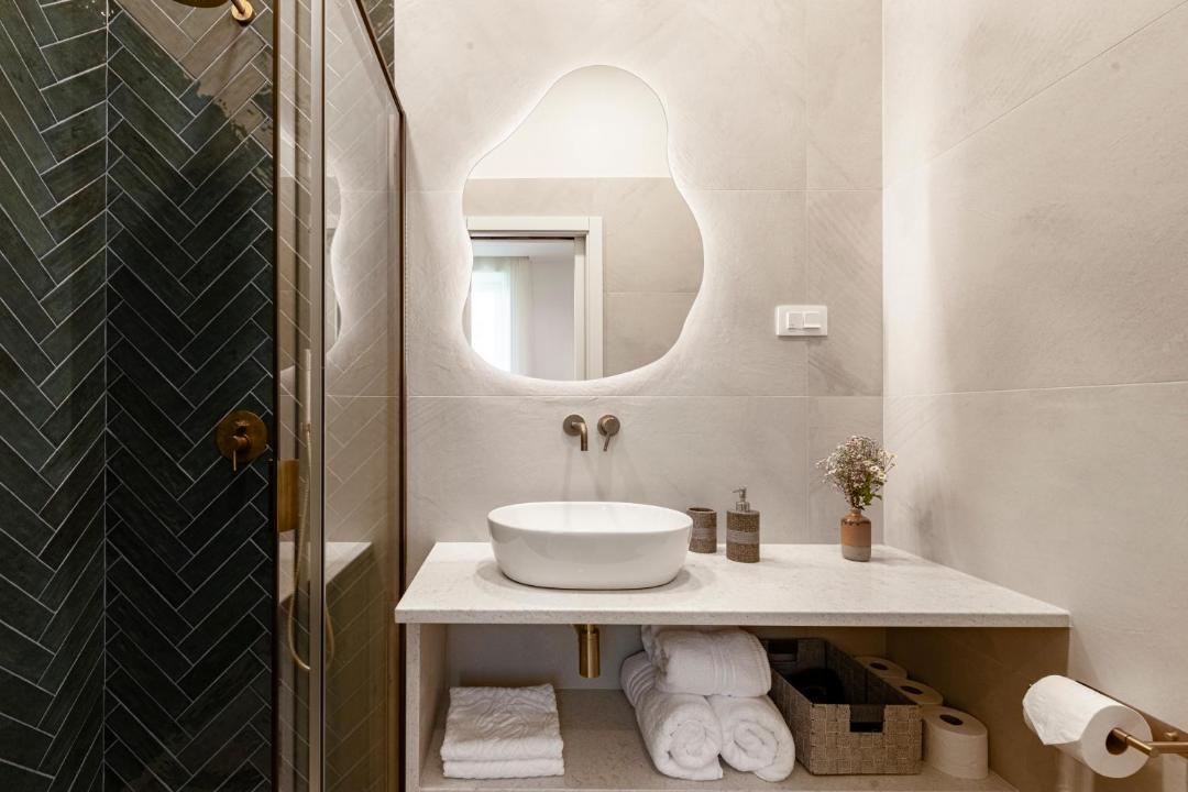 Photo of Bathroom in Pile