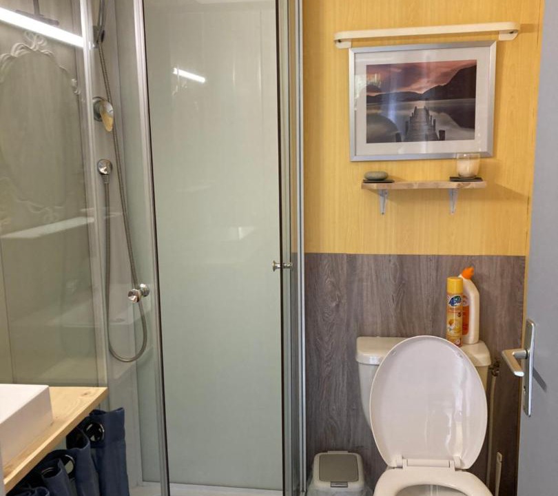 Photo of Bathroom in Begard