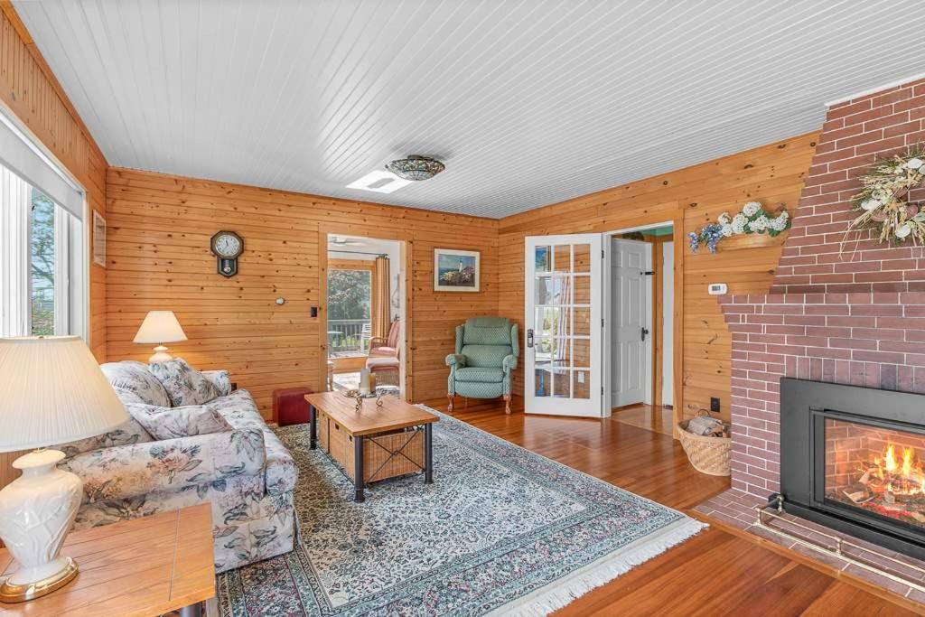 Photo of Others in Falmouth Heights