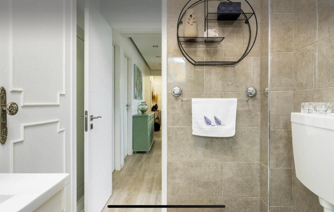 Photo of Bathroom in Reboleira