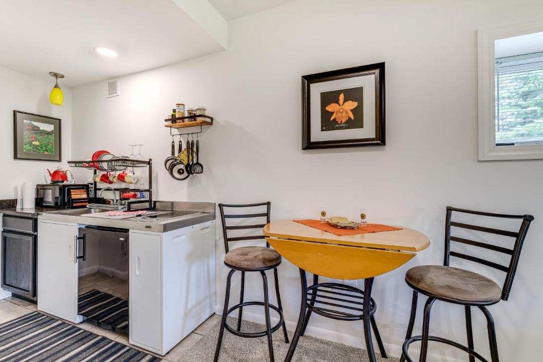 Photo of Kitchen in Court House