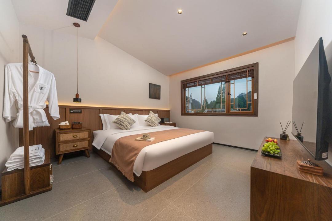 Photo of Bedroom in Fenghuang
