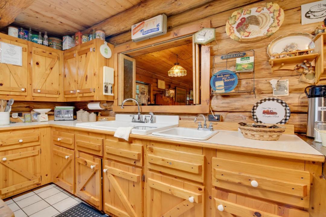 Photo of Kitchen in Candor