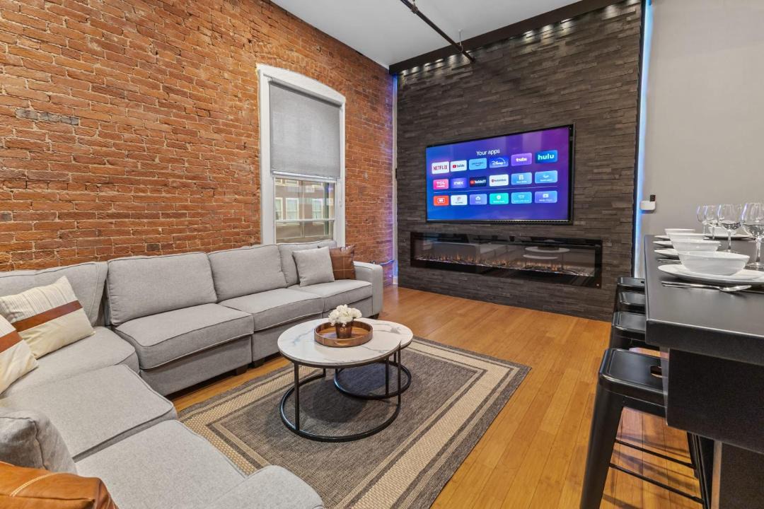 Photo of Livingroom in Wholesale District