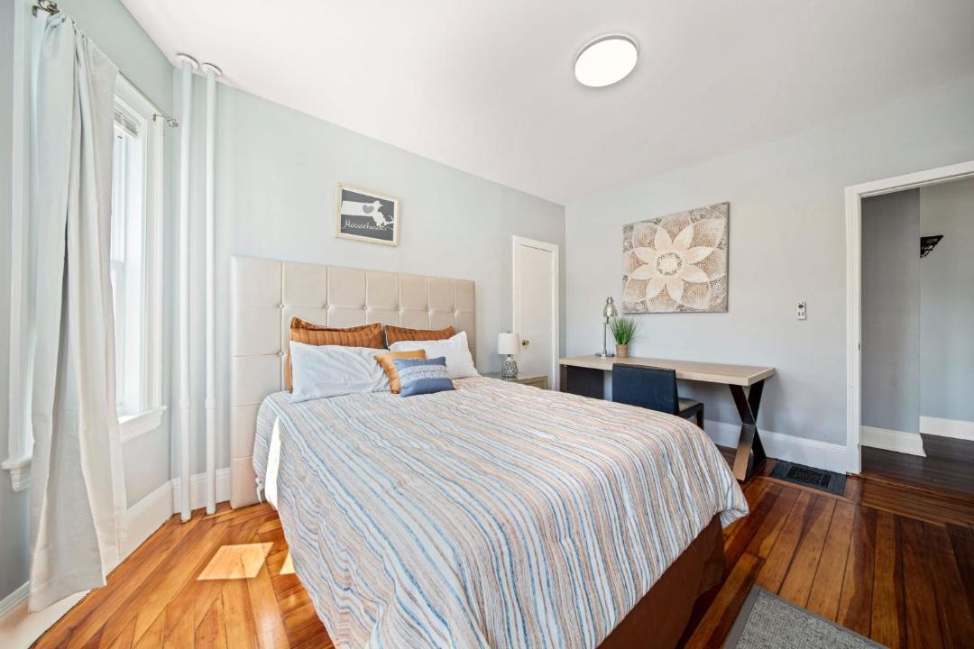 Photo of Bedroom in Oak Square
