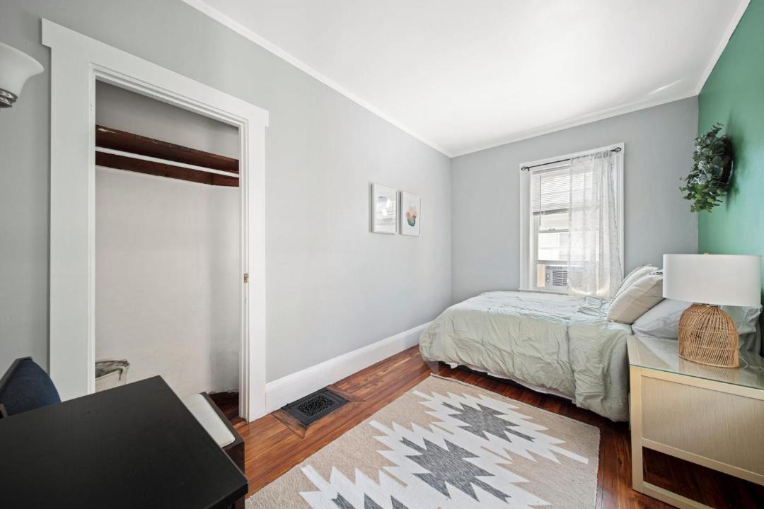 Photo of Bedroom in Oak Square