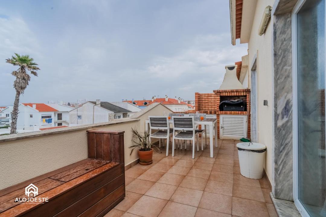 Photo of Patio Balcony in Praia de Santa Cruz