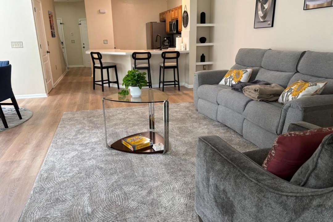 Photo of Livingroom in OakLeaf Plantation