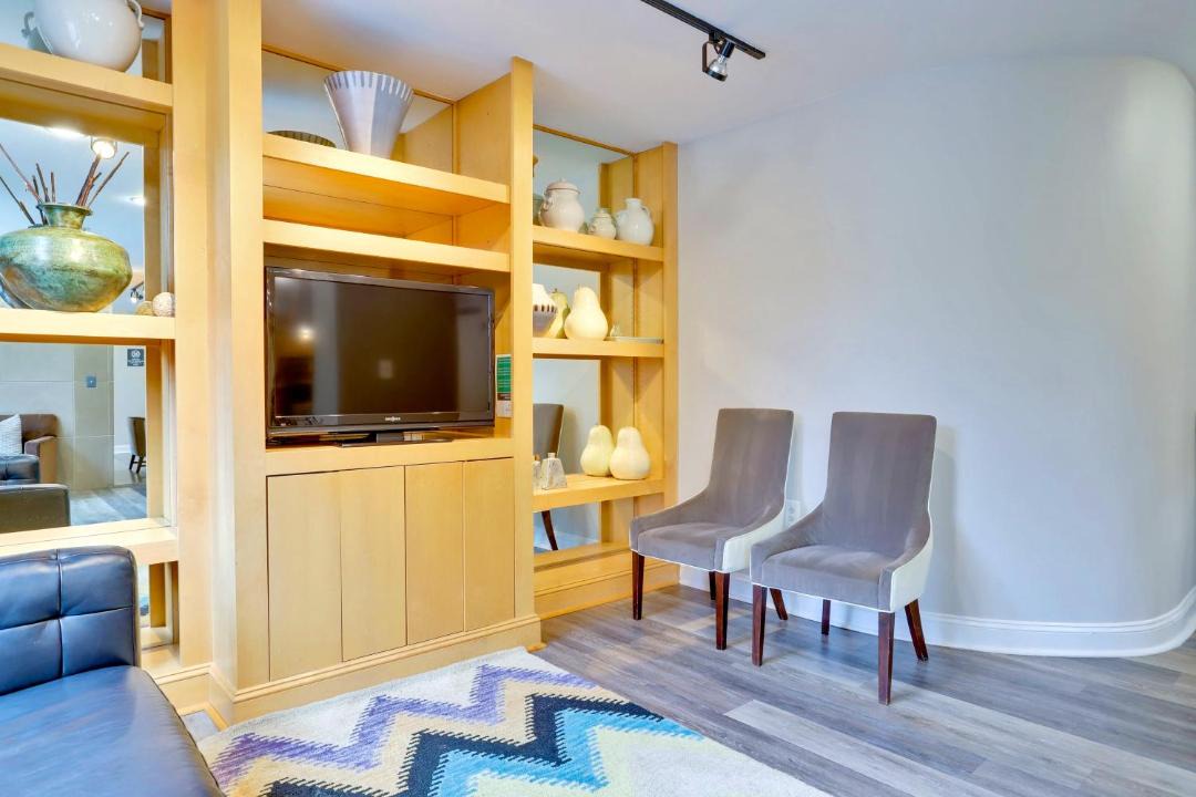 Photo of Livingroom in Ballston