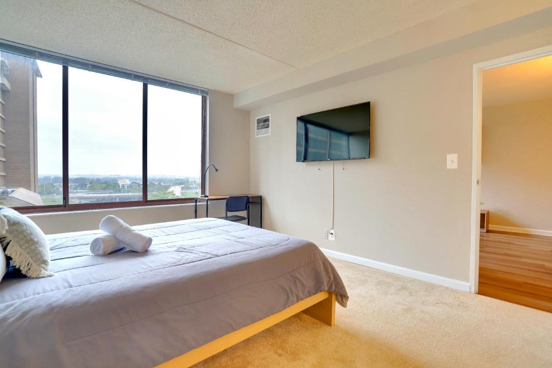 Photo of Bedroom in Crystal City