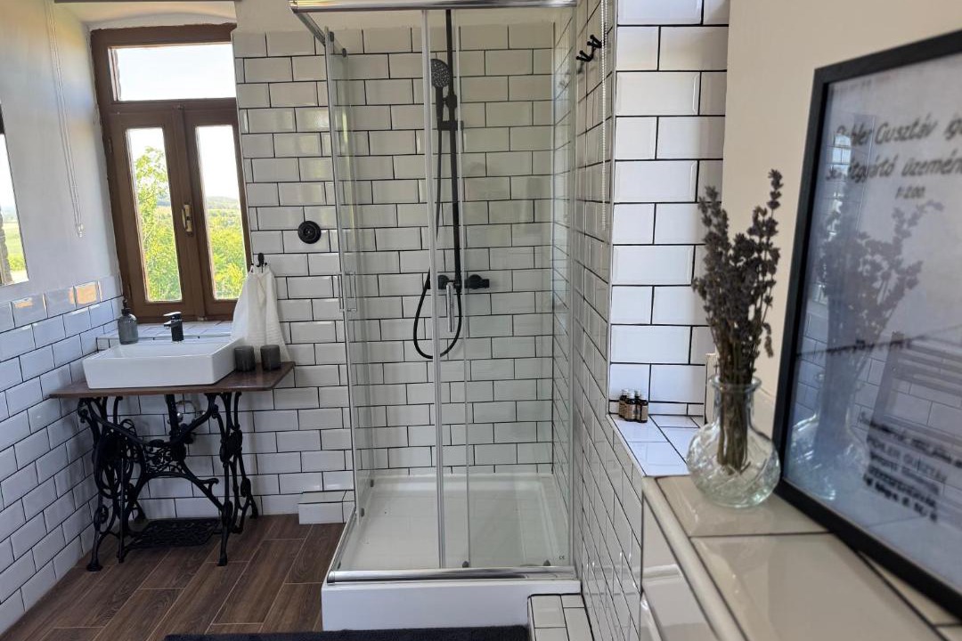 Photo of Bathroom in Kolesd