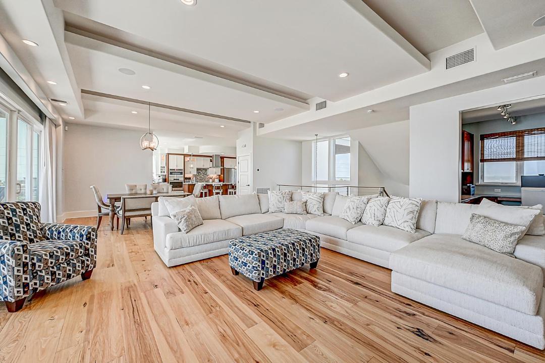 Photo of Livingroom in Crescent Beach