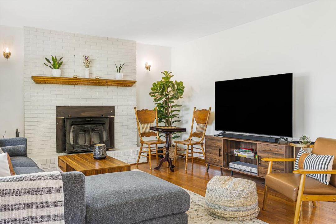 Photo of Livingroom in Leicester