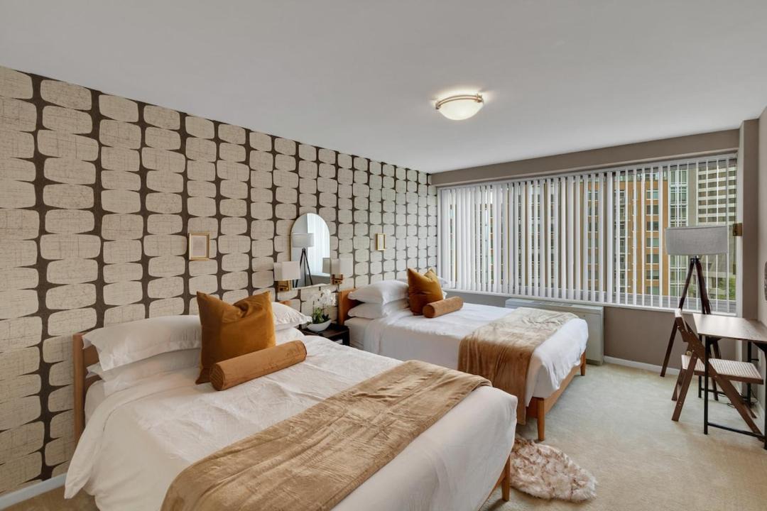 Photo of Bedroom in Crystal City