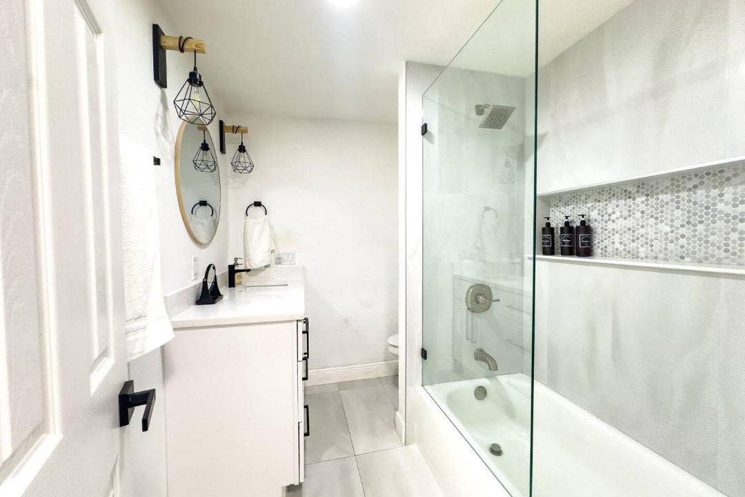 Photo of Bathroom in Egypt Lake-Leto