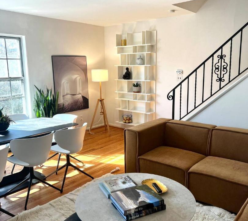 Photo of Livingroom in Del Ray