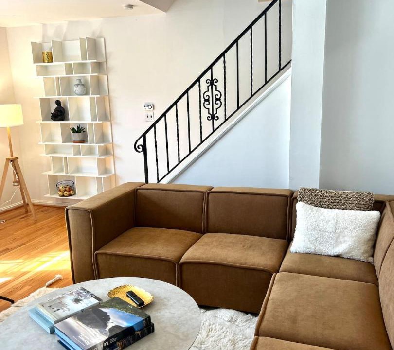 Photo of Livingroom in Del Ray