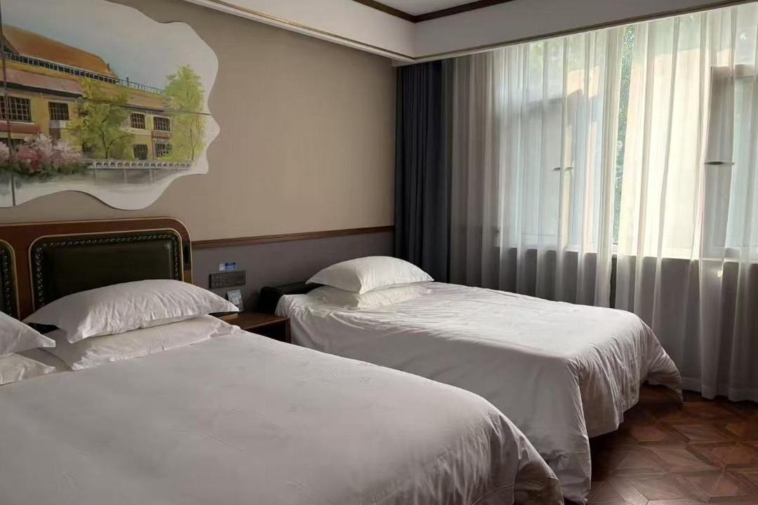 Photo of Bedroom in Tianjin City Center