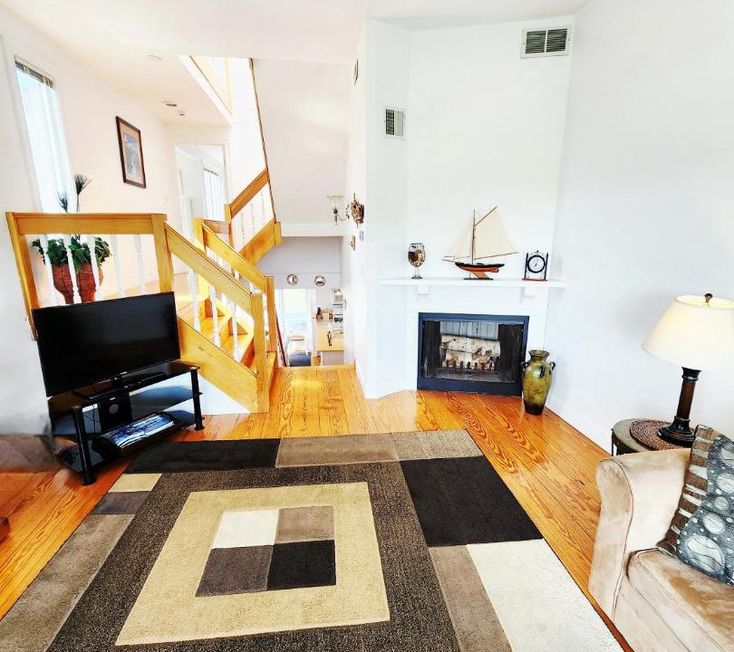 Photo of Livingroom in Hyannis