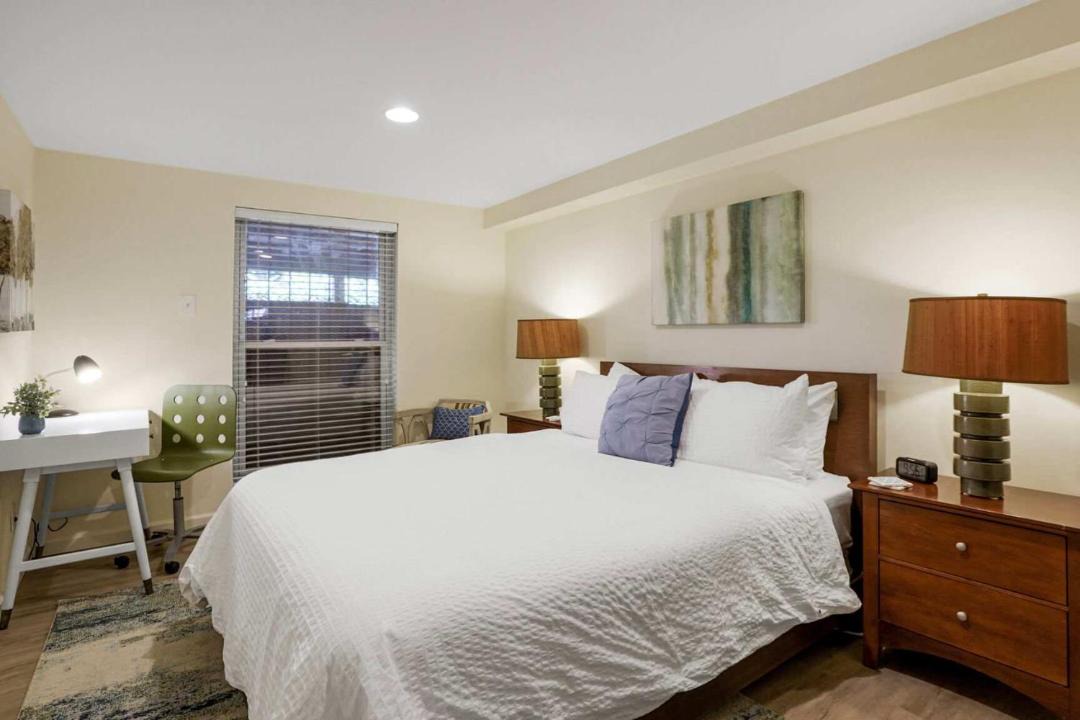 Photo of Bedroom in Cardozo